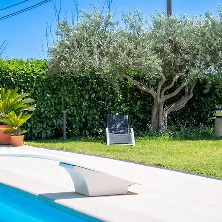 Agave Pool & Lägenhet