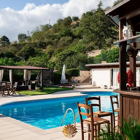 Agave Pool & * Gaggi