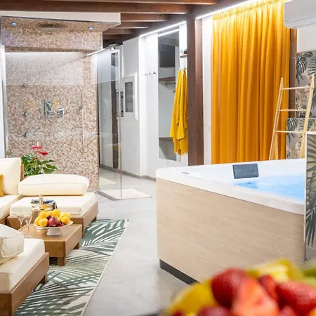 Agave Pool & * Gaggi