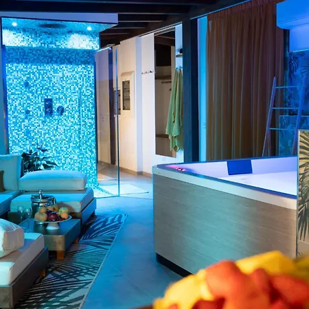 Agave Pool & * Gaggi